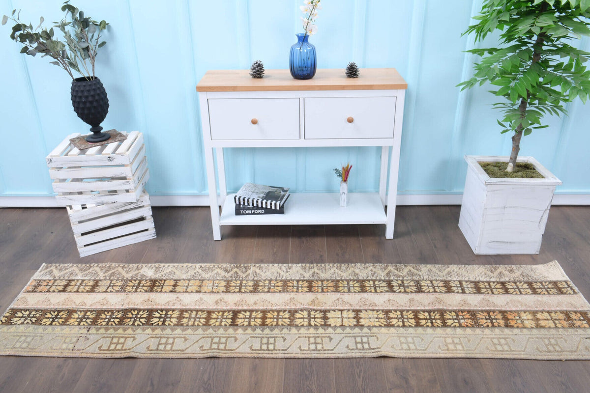 El yapımı vintage yolluk 61x262 cm i̇kat desenli yün - üstten görünüm