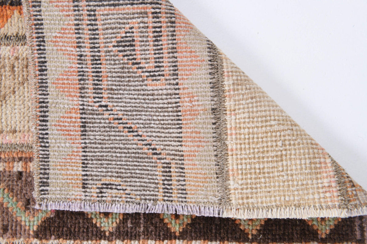 El yapımı vintage halı 46x56 cm patchwork desenli yün - mekan görünümü