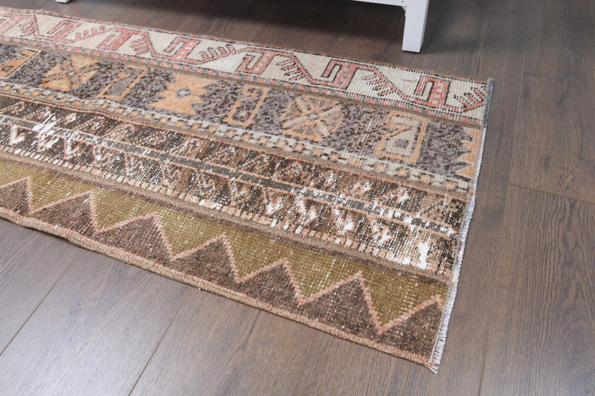 El yapımı vintage halı 58x135 cm i̇kat desenli yün - desen detayı