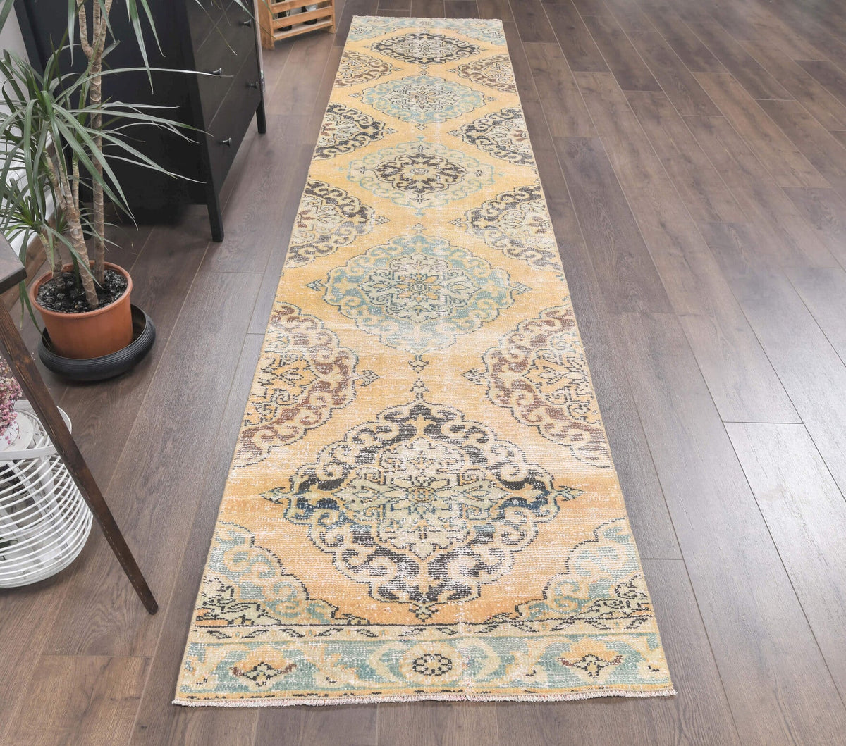 El yapımı vintage yolluk 81x386 cm oryantal desenli yün - yakın çekim doku detayı