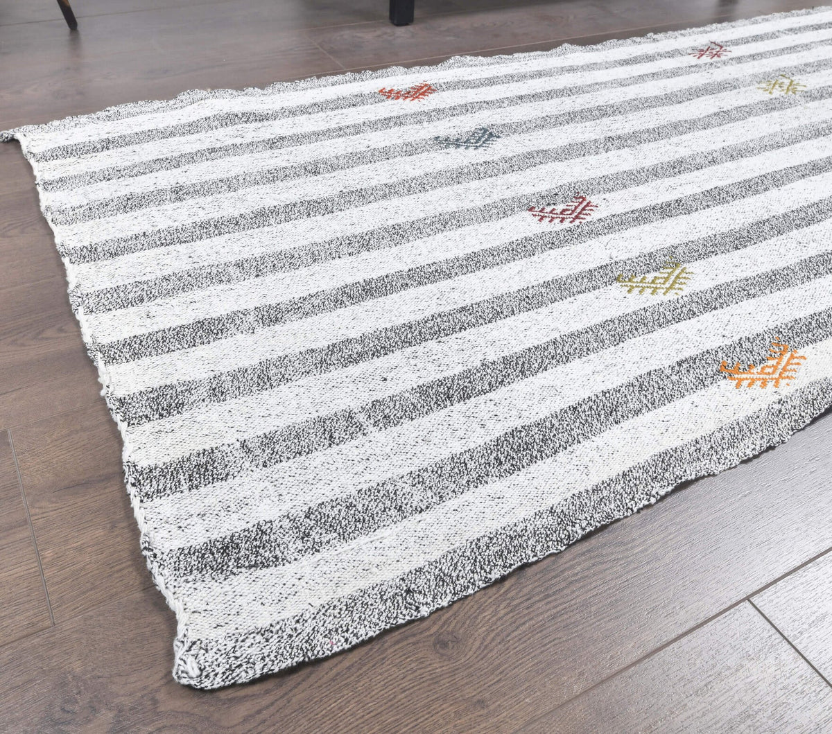 El yapımı vintage yolluk 79x224 cm çizgili desenli yün - kenar ve saçak detayı