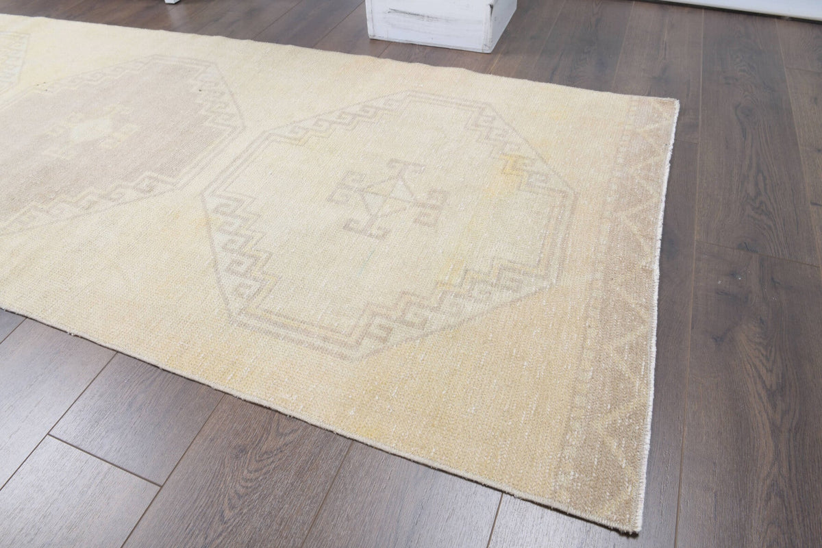 El yapımı vintage yolluk 91x381 cm geometrik desenli yün - üstten görünüm