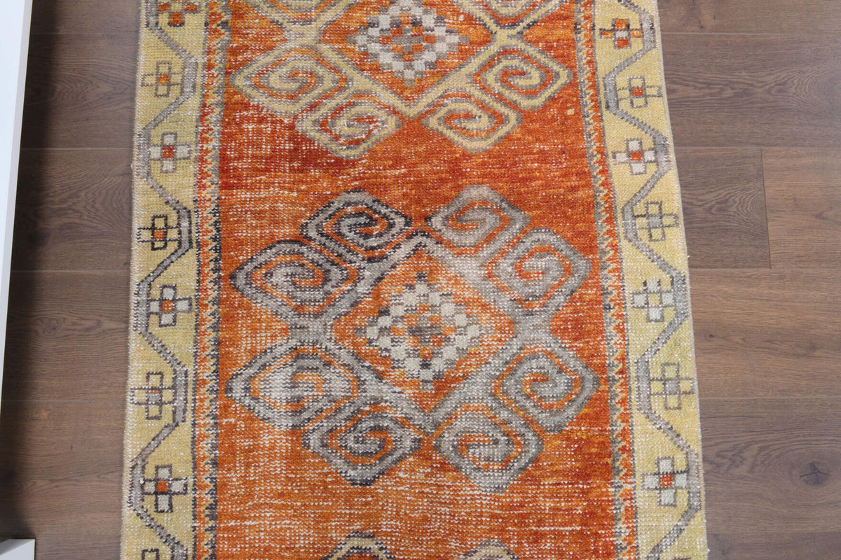 El yapımı vintage yolluk 81x226 cm tribal desenli yün - kenar ve saçak detayı