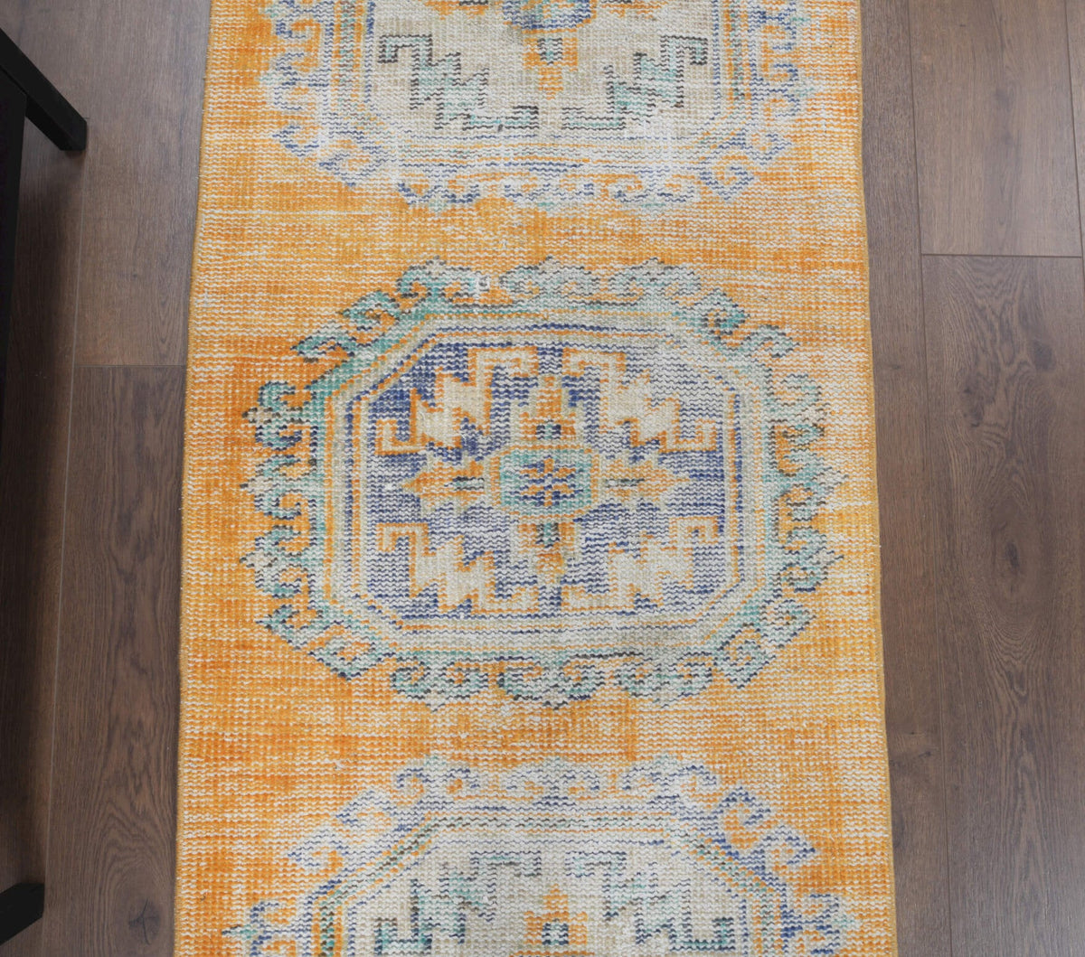 El yapımı vintage yolluk 76x320 cm oryantal desenli yün - mekan görünümü