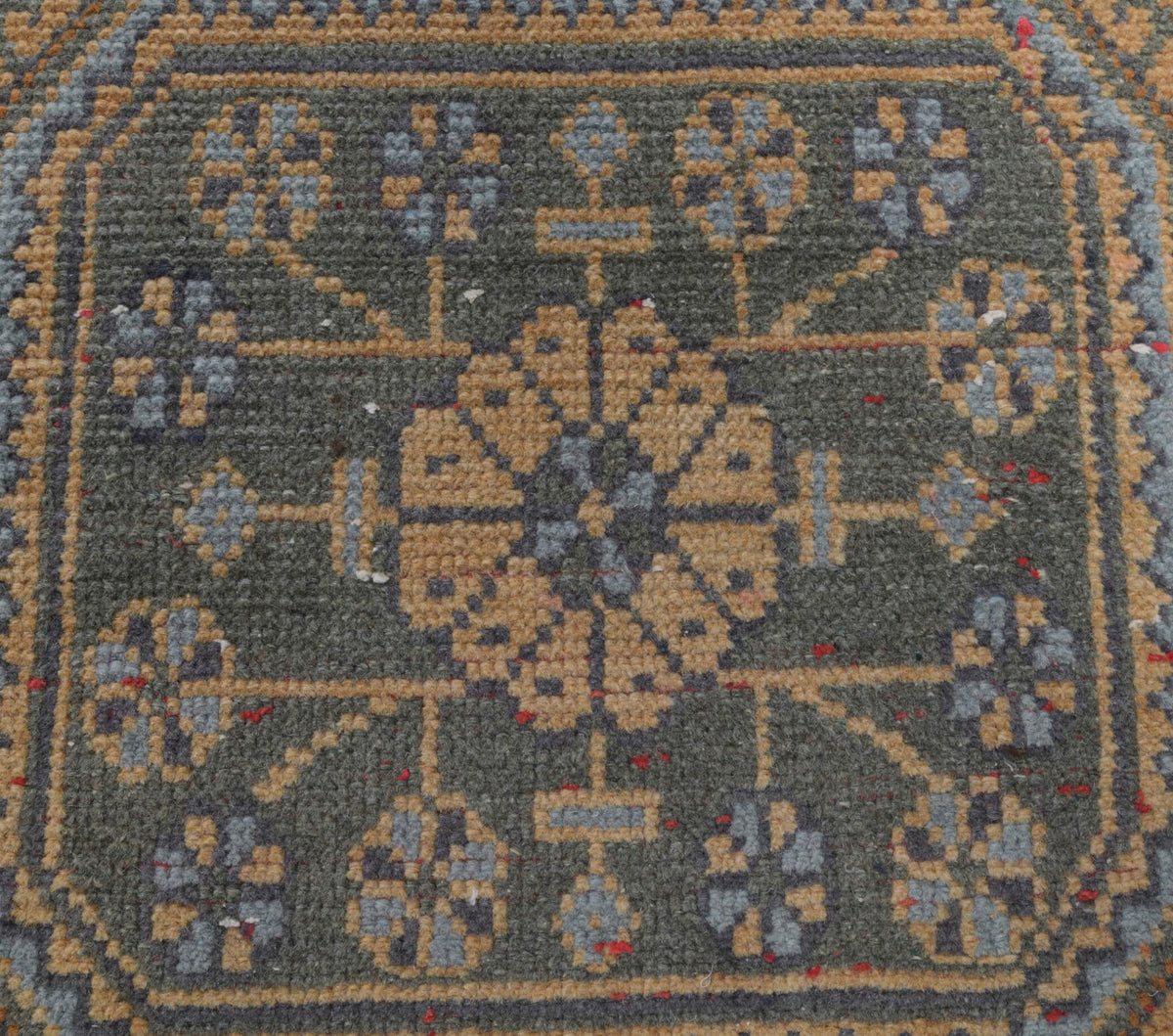 El yapımı vintage yolluk 79x351 cm çiçek desenli desenli yün - açık alan görünümü