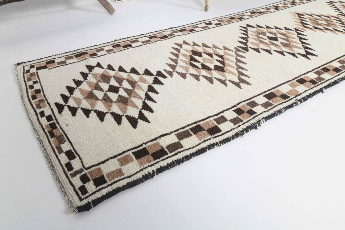 El yapımı vintage yolluk 91x338 cm oryantal desenli yün - yakın çekim doku detayı