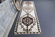 1970'lerden Anadolu kökenli oryantal desenli el dokuma vintage yolluk, 100x320 cm
