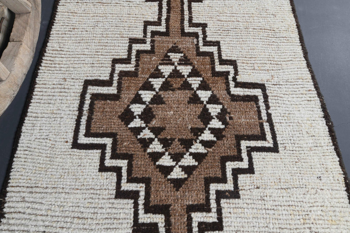 El yapımı vintage yolluk 91x300 cm tribal desenli yün - mekan görünümü