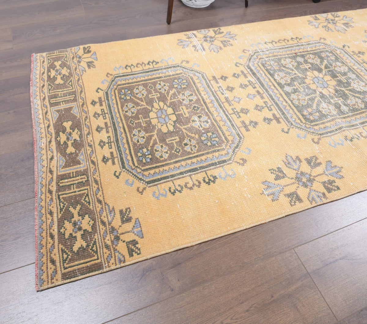 El yapımı vintage yolluk 97x391 cm çiçek desenli desenli yün - kenar ve saçak detayı