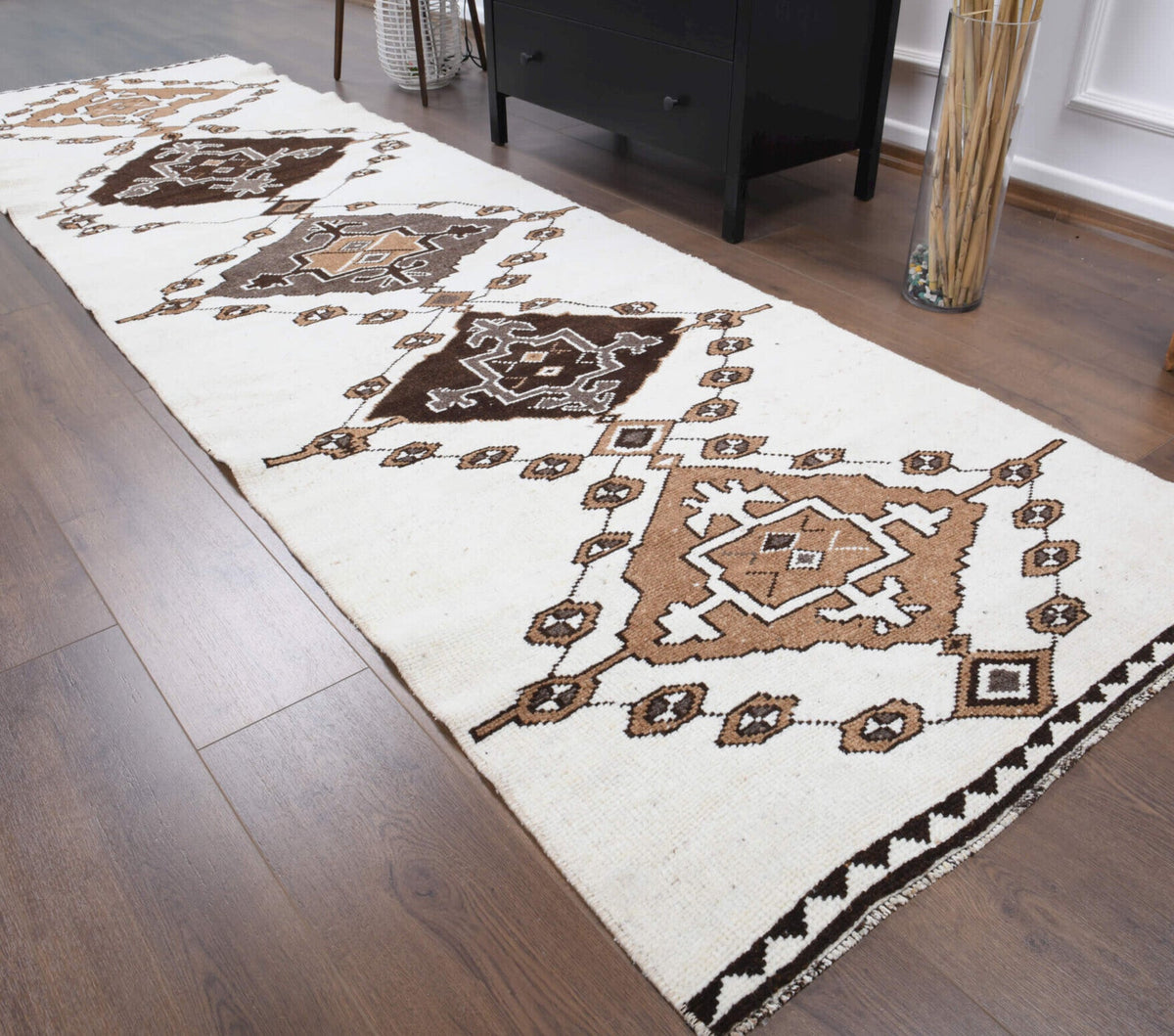 El yapımı vintage yolluk 102x345 cm geometrik desenli yün - mekan görünümü