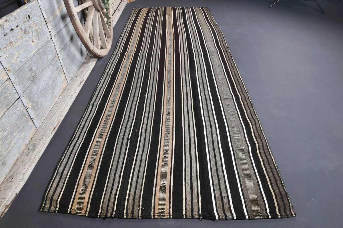 El yapımı vintage yolluk 140x409 cm kilim desenli yün - yakın çekim doku detayı