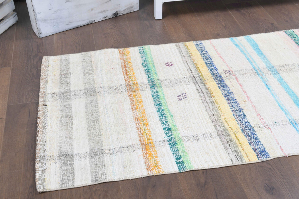 El yapımı vintage yolluk 79x218 cm kilim desenli yün - yakın çekim doku detayı