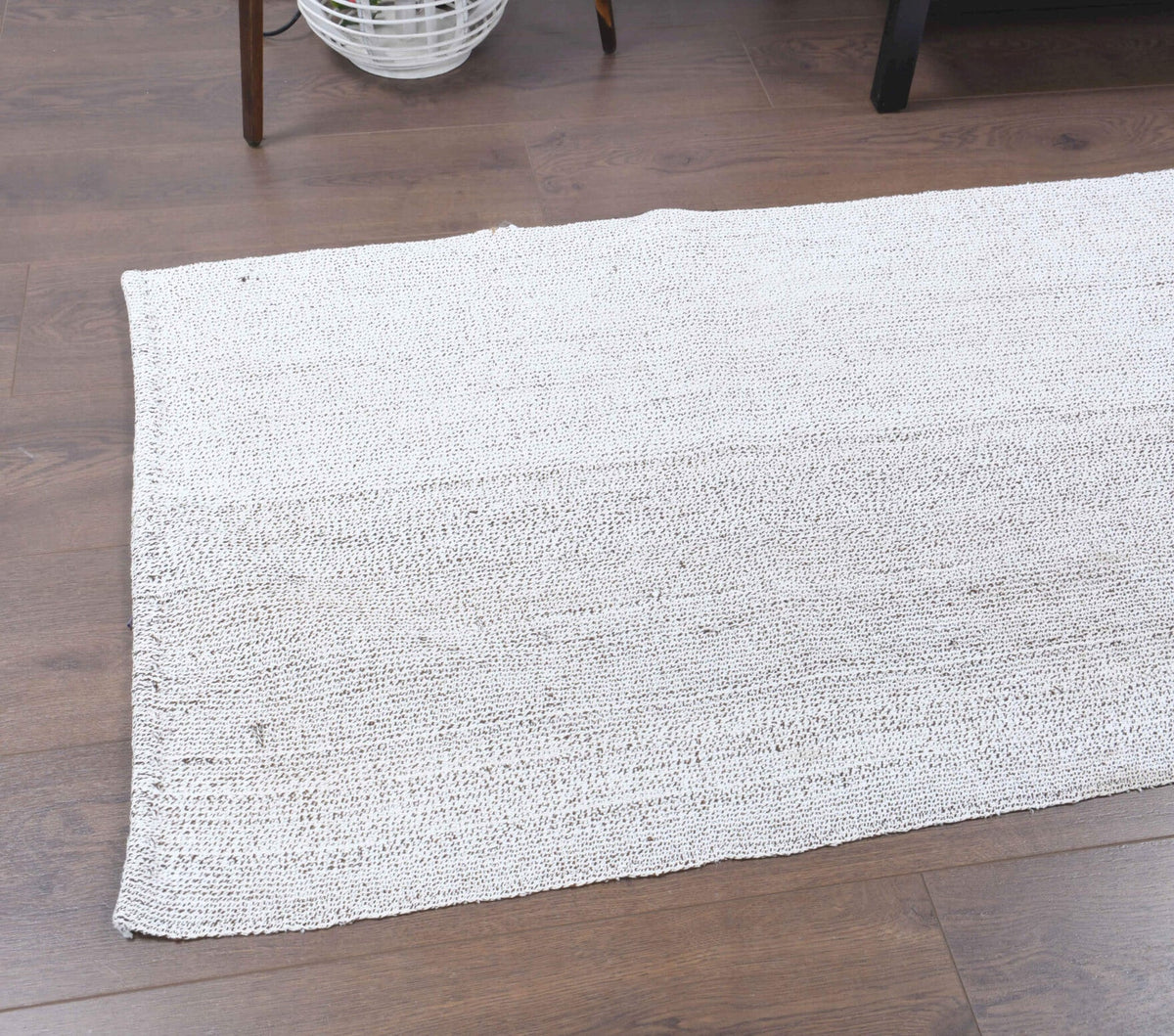 El yapımı vintage yolluk 74x226 cm düz desenli yün - mekan görünümü