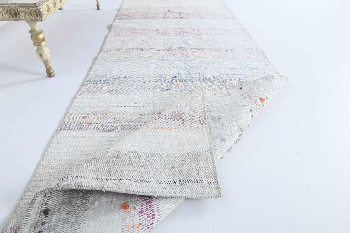 El yapımı vintage yolluk 79x287 cm çizgili desenli yün - ışık altında renk detayı