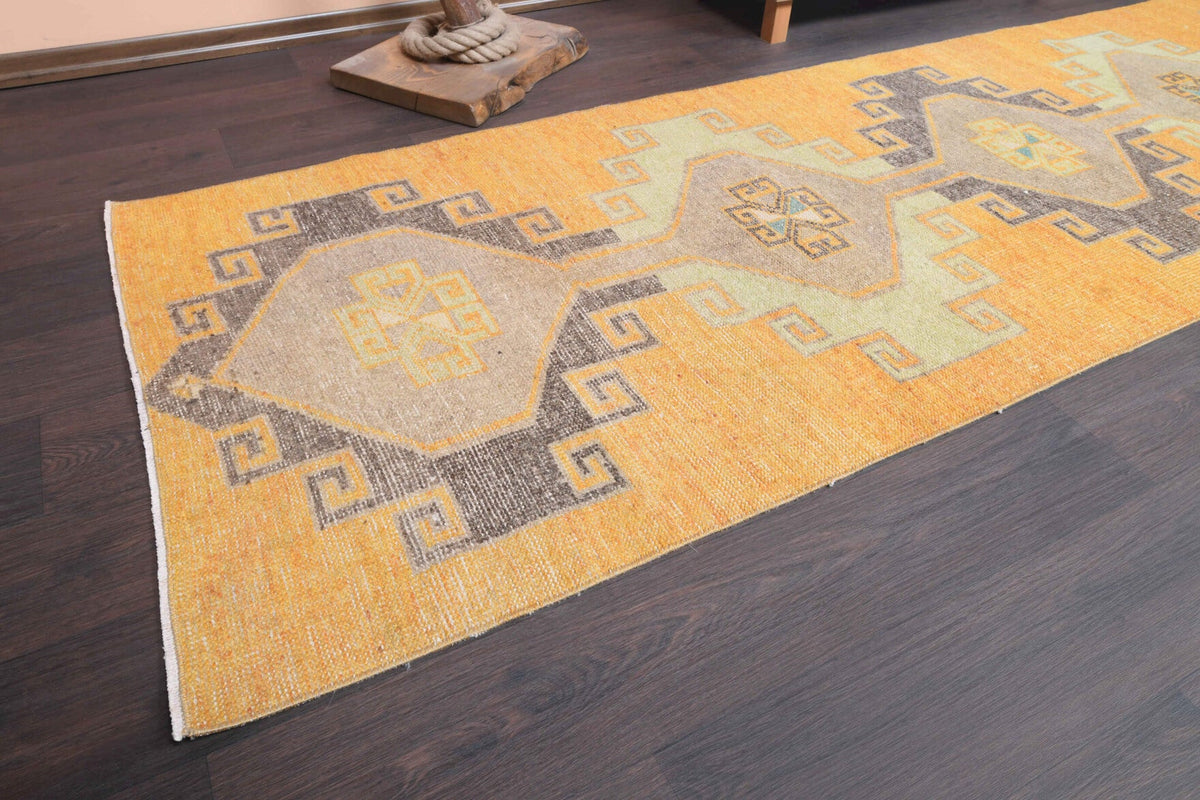 El yapımı vintage yolluk 94x356 cm geometrik desenli yün - yakın çekim doku detayı