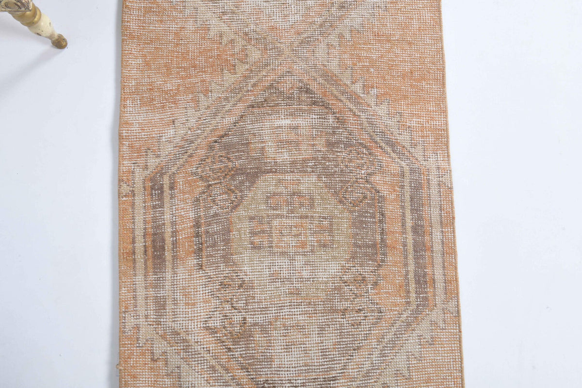El yapımı vintage yolluk 74x310 cm oryantal desenli yün - yakın çekim doku detayı