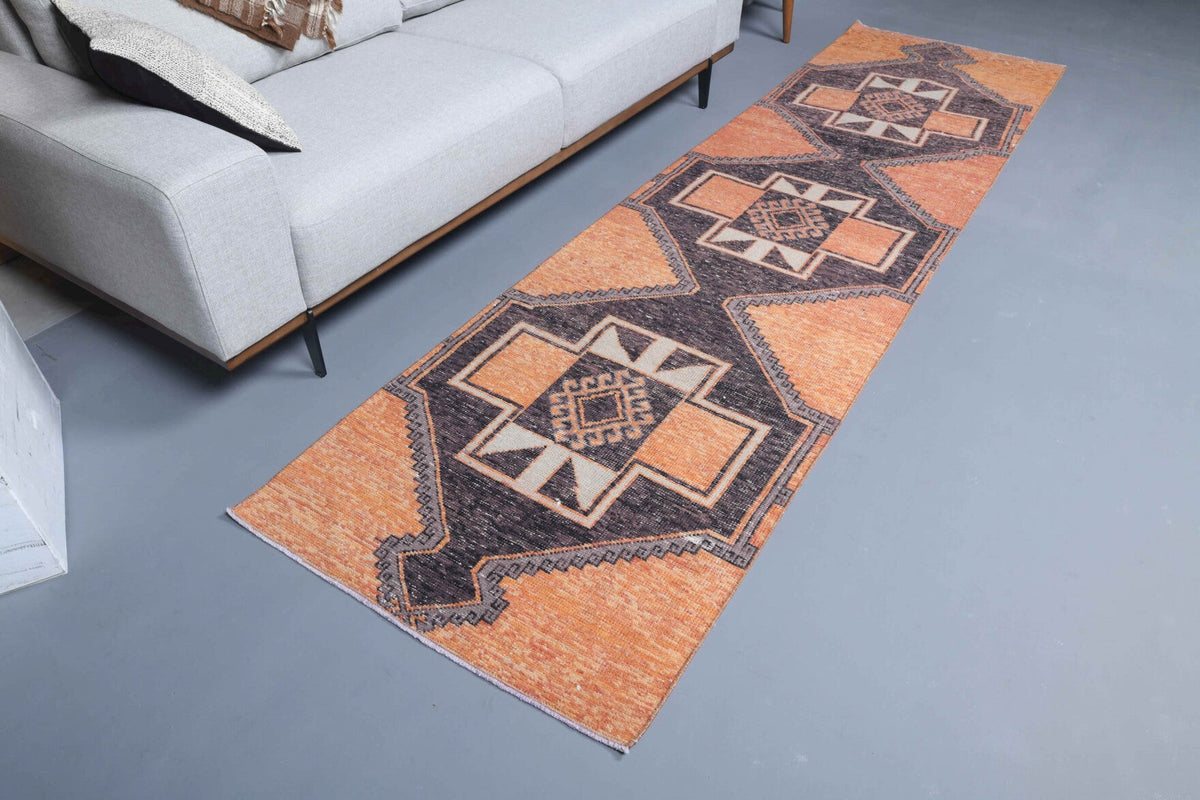 El yapımı vintage yolluk 89x333 cm geometrik desenli yün - yakın çekim doku detayı