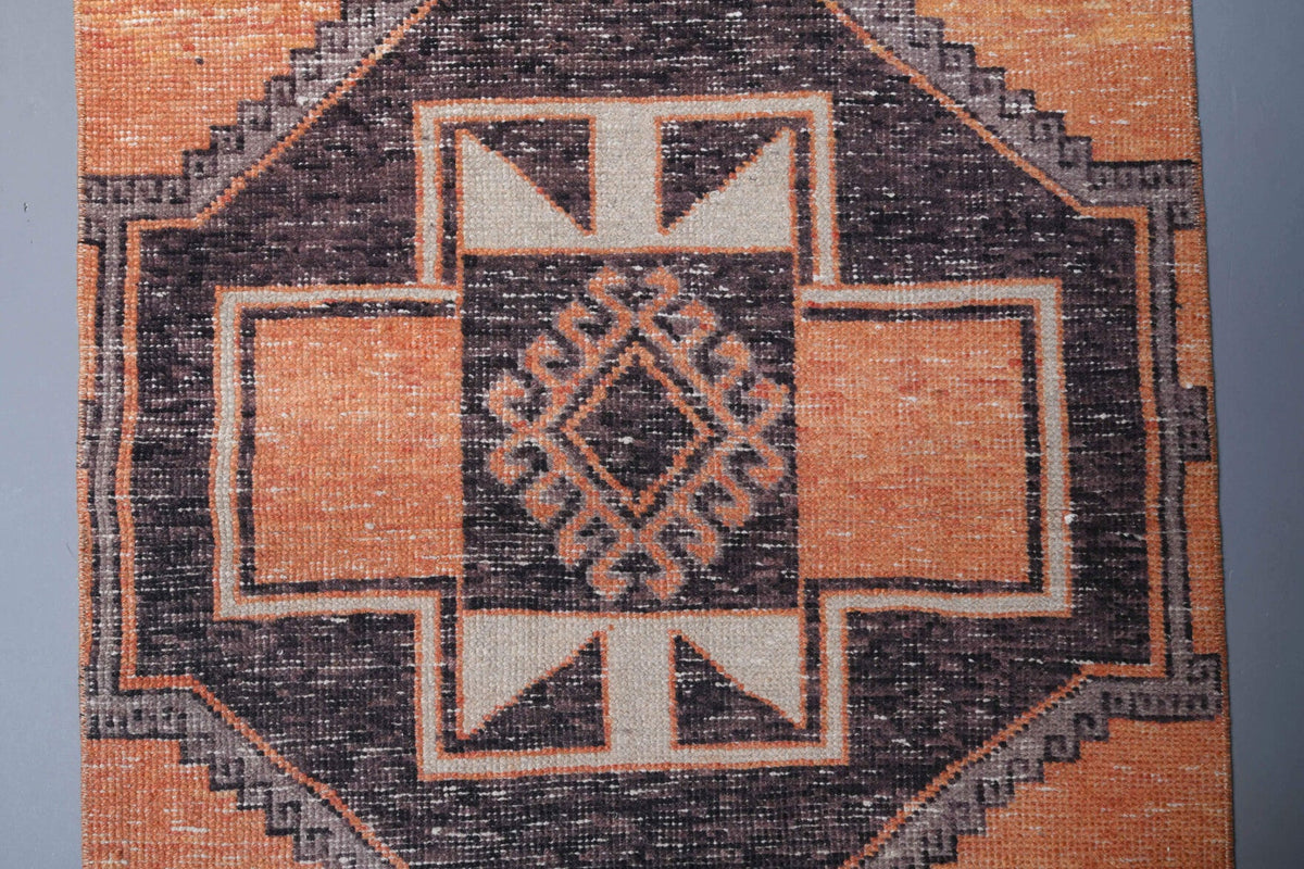 El yapımı vintage yolluk 89x333 cm geometrik desenli yün - açık alan görünümü