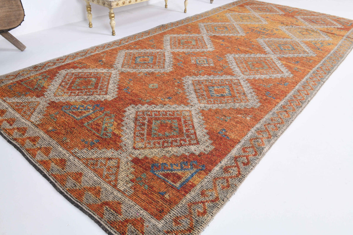 El yapımı vintage yolluk 122x305 cm geometrik desenli yün - yakın çekim doku detayı