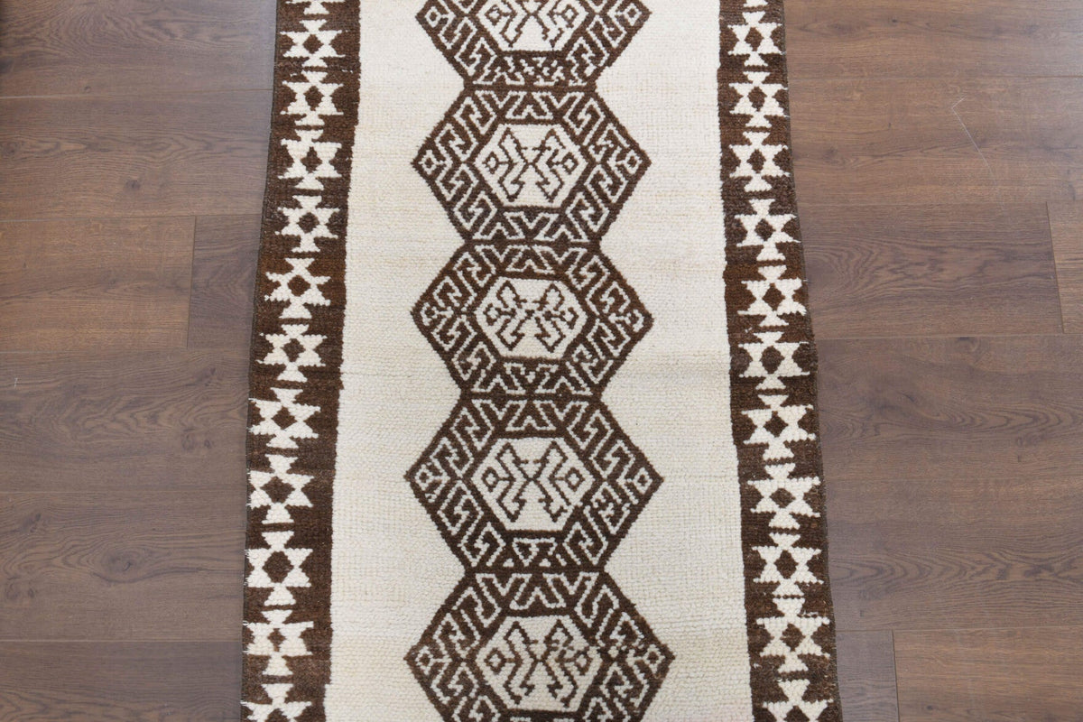 El yapımı vintage yolluk 79x353 cm geometrik desenli yün - yakın çekim doku detayı