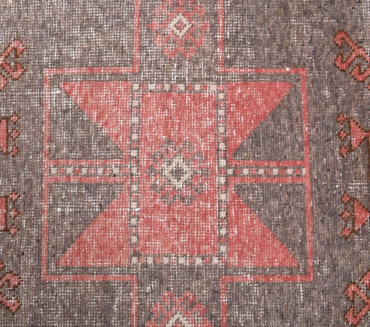 El yapımı vintage yolluk 91x386 cm geometrik desenli yün - kenar ve saçak detayı