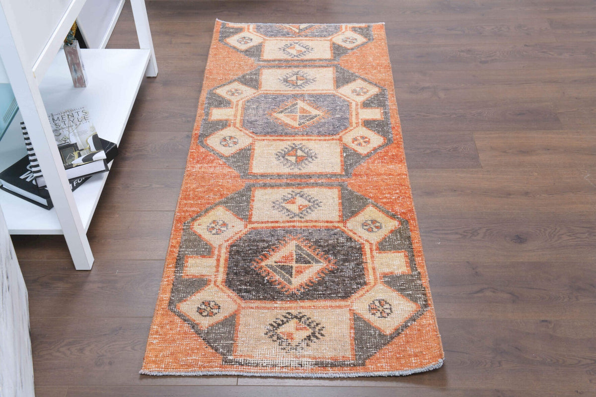 El yapımı vintage halı 71x165 cm geometrik desenli yün - detay görünümü