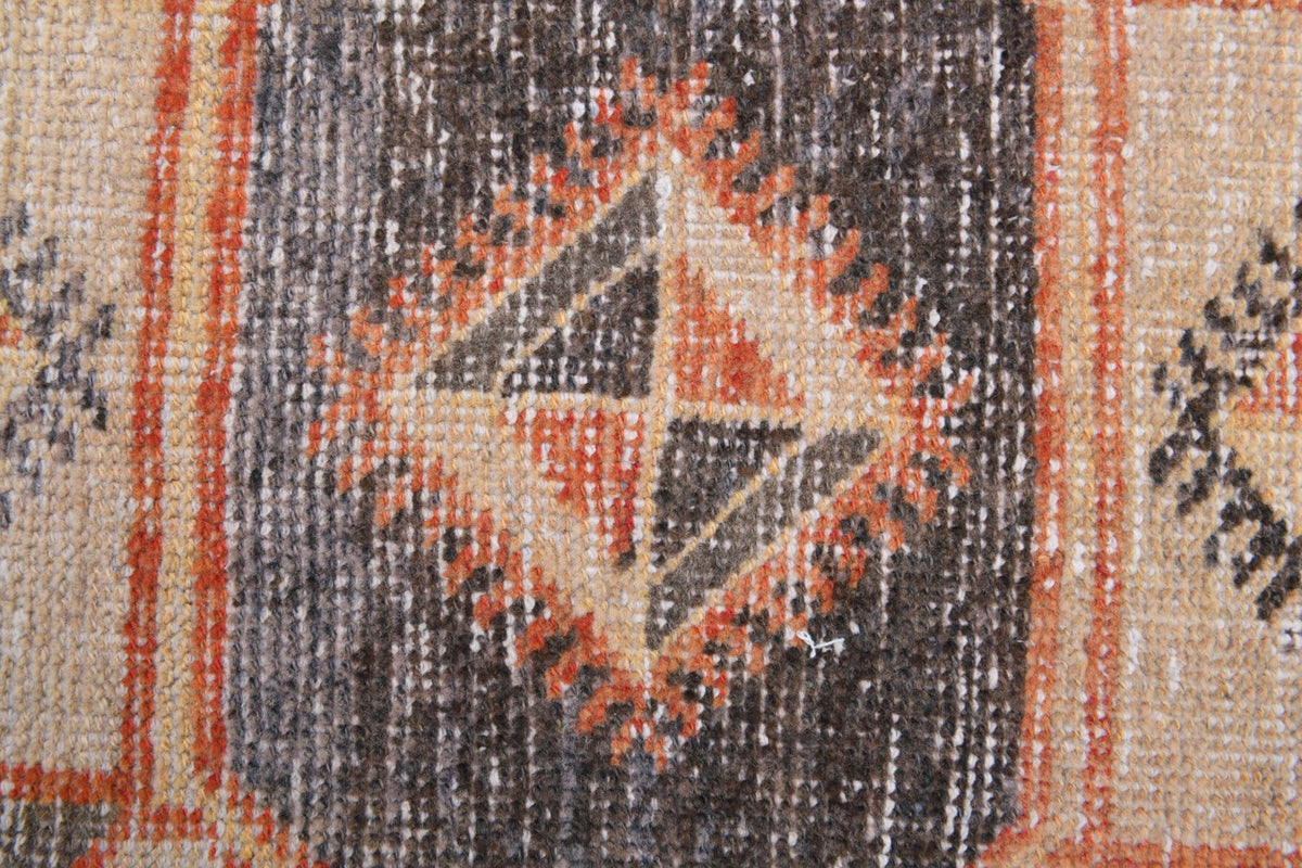 El yapımı vintage halı 71x165 cm geometrik desenli yün - kenar ve saçak detayı