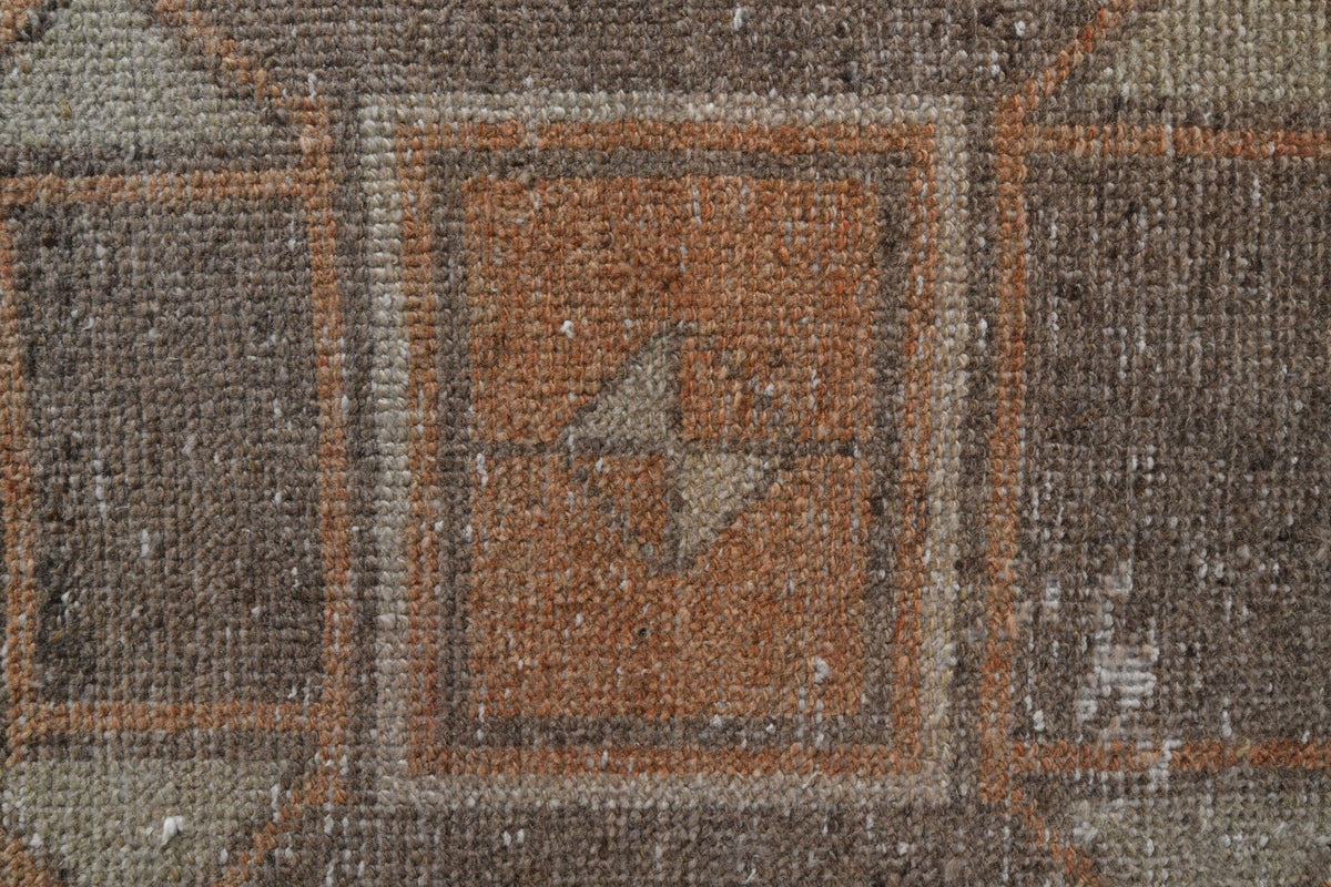 El yapımı vintage halı 74x132 cm oryantal desenli yün - açık alan görünümü