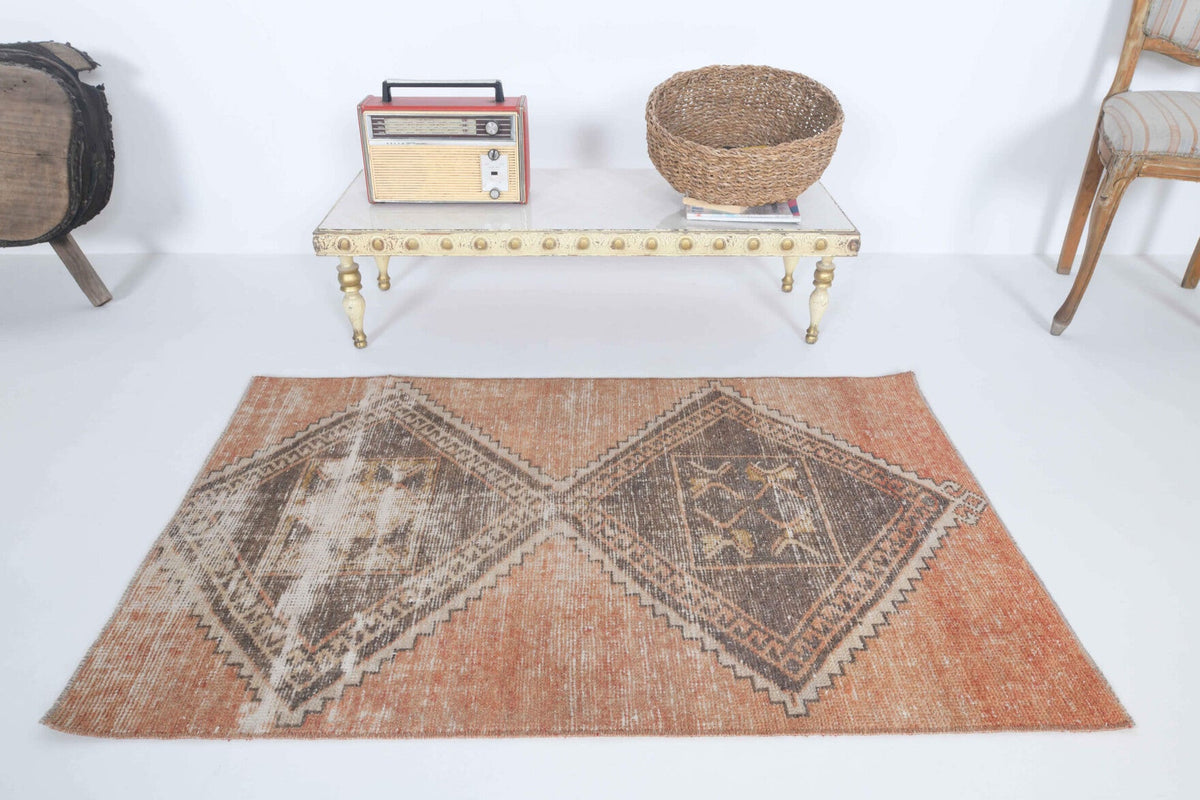 El yapımı vintage halı 81x132 cm geometrik desenli yün - desen detayı