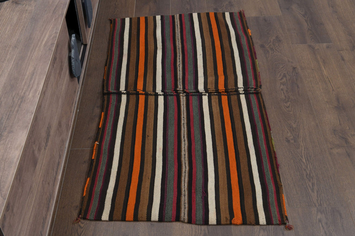 El yapımı vintage halı 71x127 cm oryantal desenli yün - detay görünümü