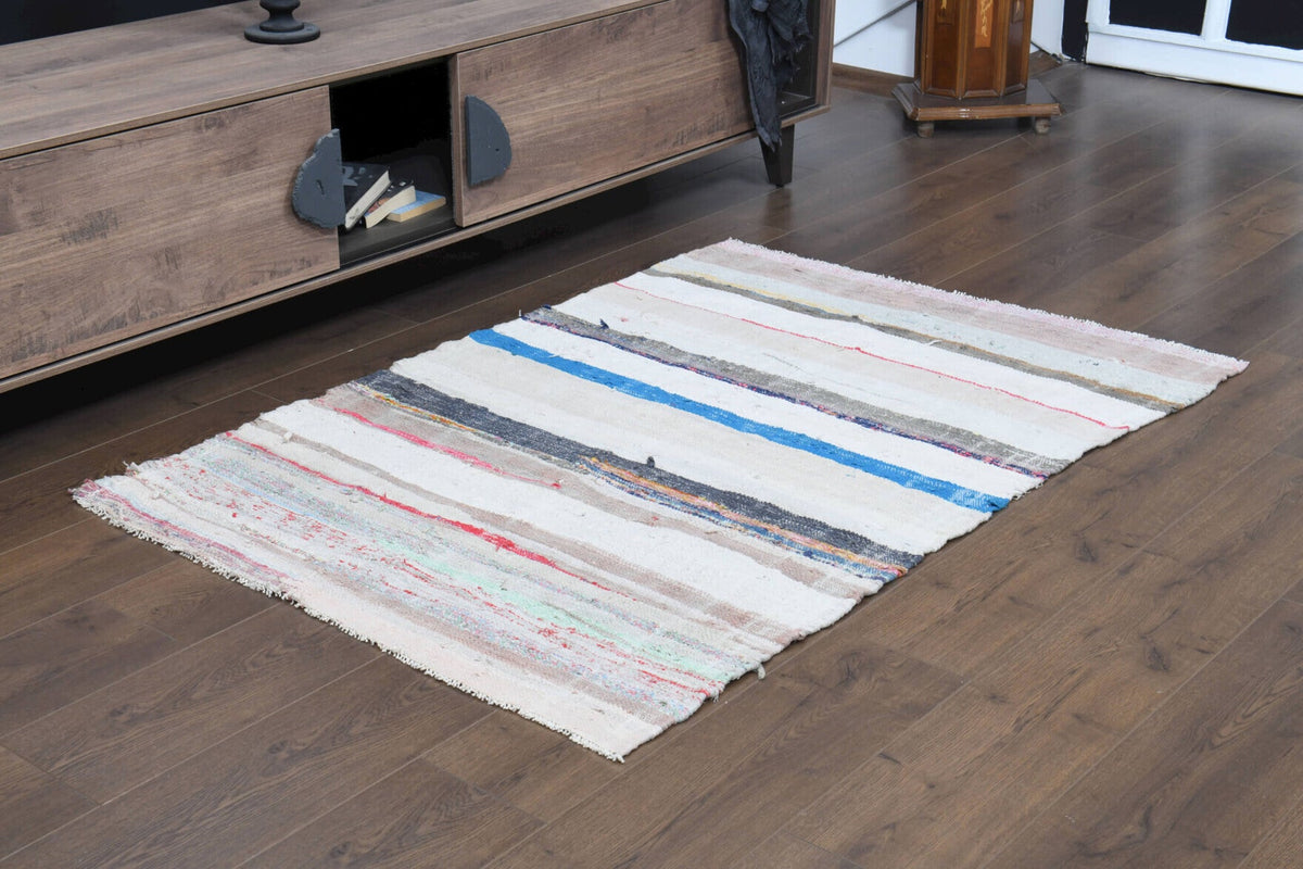 El yapımı vintage halı 104x150 cm oryantal desenli yün - üstten görünüm