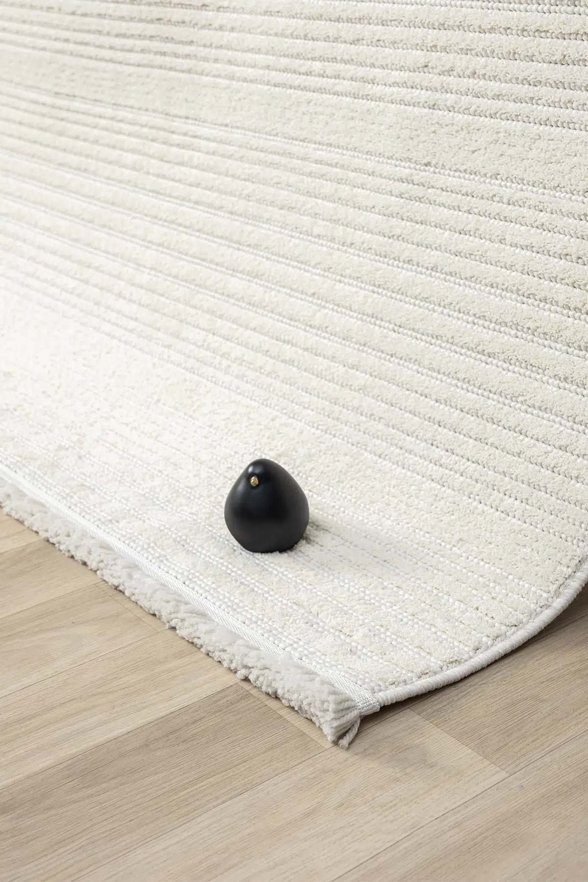 Krem Sade Geometrik Çizgili Modern Halı 0950KZ – 200x290cm ebat